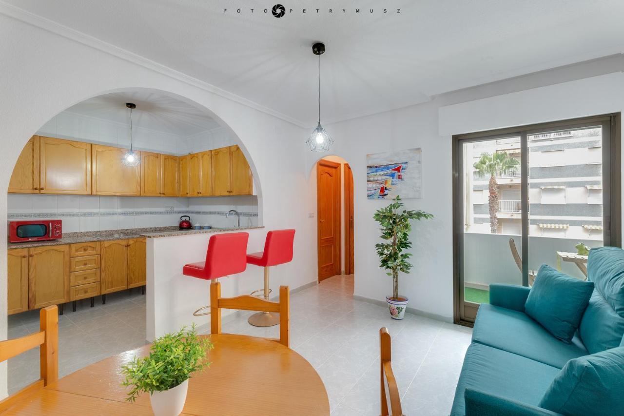 Colorful Apartment Torrevieja Kültér fotó